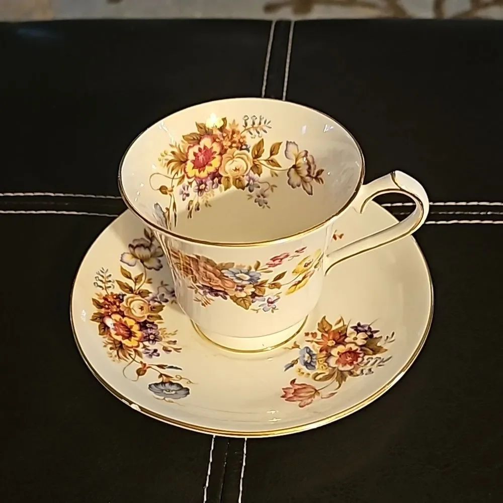 AYNSLEY est. 1775 English BONE CHINA 29c2. Cup and saucer